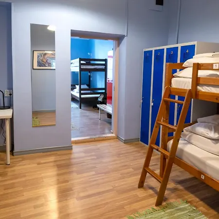16eur - Old Town Munkenhof Hostel Tallin