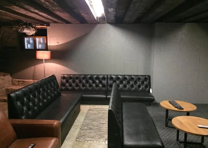 16eur - Old Town Munkenhof Таллин