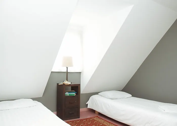 曼肯霍夫老城16号旅舍 2*