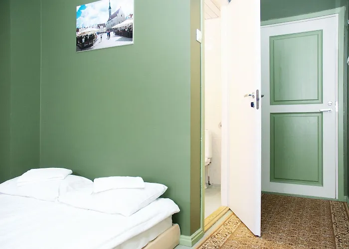 16eur - Old Town Munkenhof Таллин